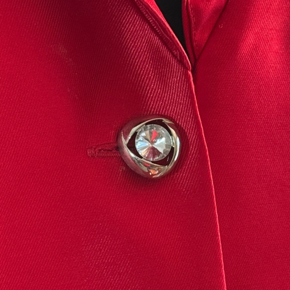 Elegant Red Women's Blazer - Picture 3 of 5